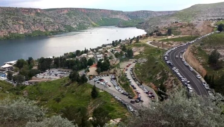 Halfeti’ye Bayram Tatilinde Ziyaretçi Akını